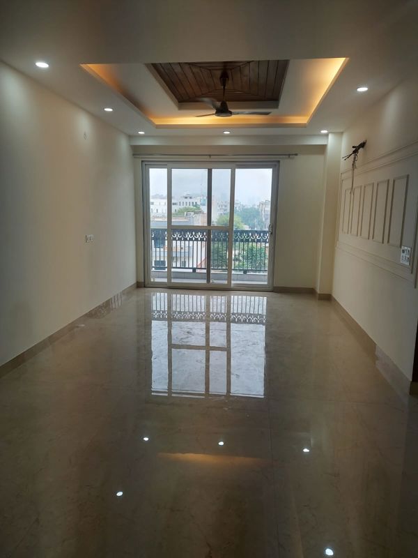 3 BHK for rent in Sushant Lok Iii, Gurugram — semi-furnished — 1800 sq.ft