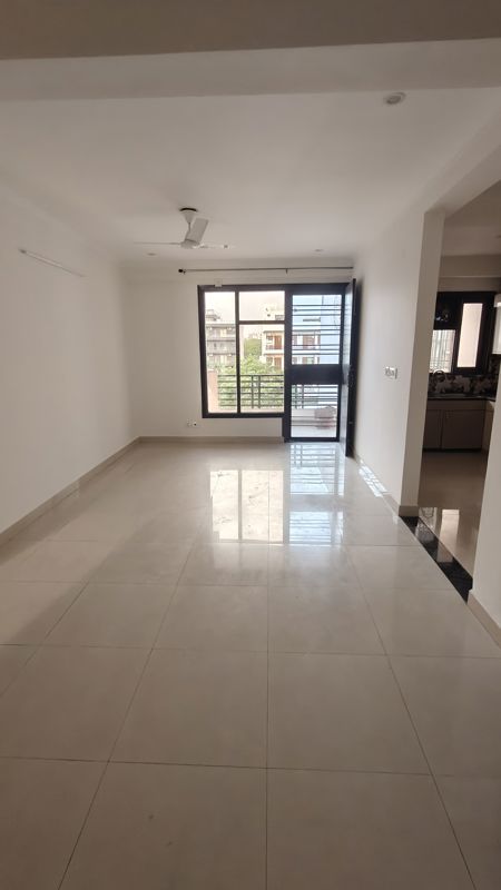 3 BHK for rent in Sushant Lok Iii, Gurugram — semi-furnished — 2350 sq.ft
