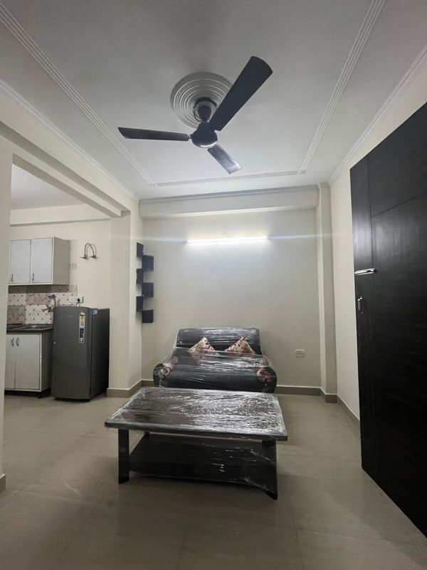 3 BHK for rent in Sushant Lok Iii, Gurugram — semi-furnished — 215 sq.ft — Ansal Sushant Residency