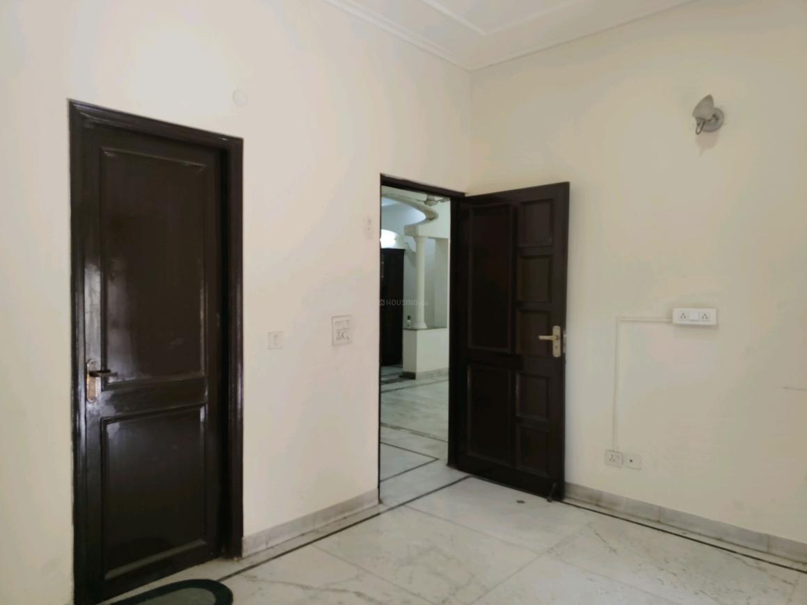 3 BHK for rent in Sushant Lok Phase 1, Gurugram — semi-furnished — 2700 sq.ft
