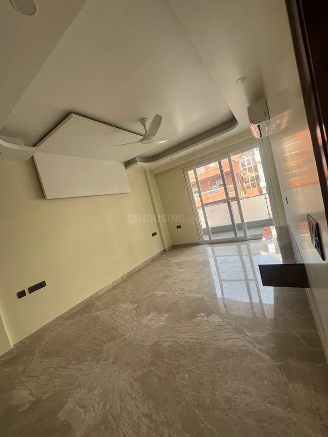 3 BHK for rent in Sushant Lok Phase 1, Gurugram — semi-furnished — 1950 sq.ft