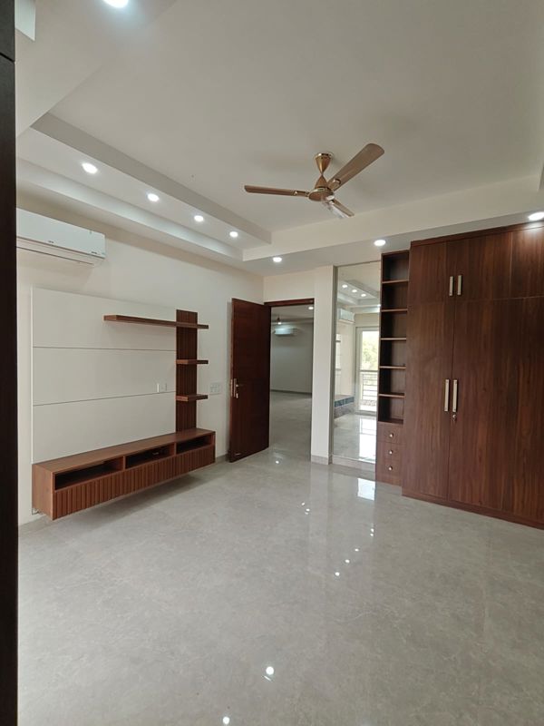 4 BHK for rent in Dlf Cyber City, Gurugram — furnished — 2700 sq.ft