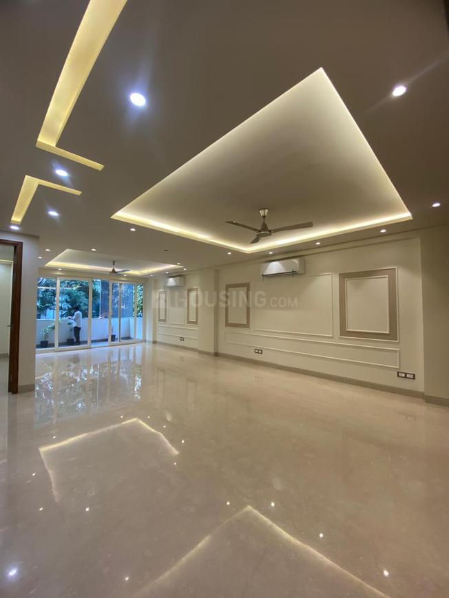 4 BHK for rent in DLF Phase 1, Gurugram — semi-furnished — 2700 sq.ft