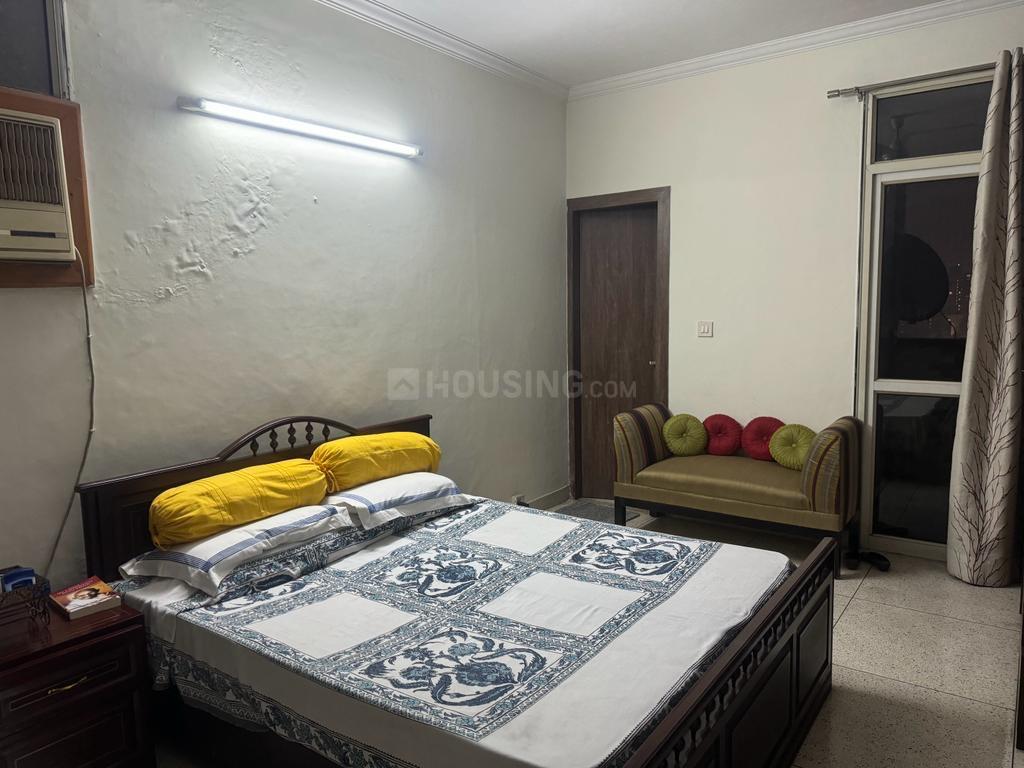 4 BHK for rent in DLF Phase 1, Gurugram — 2100 sq.ft — DLF Silver Oaks
