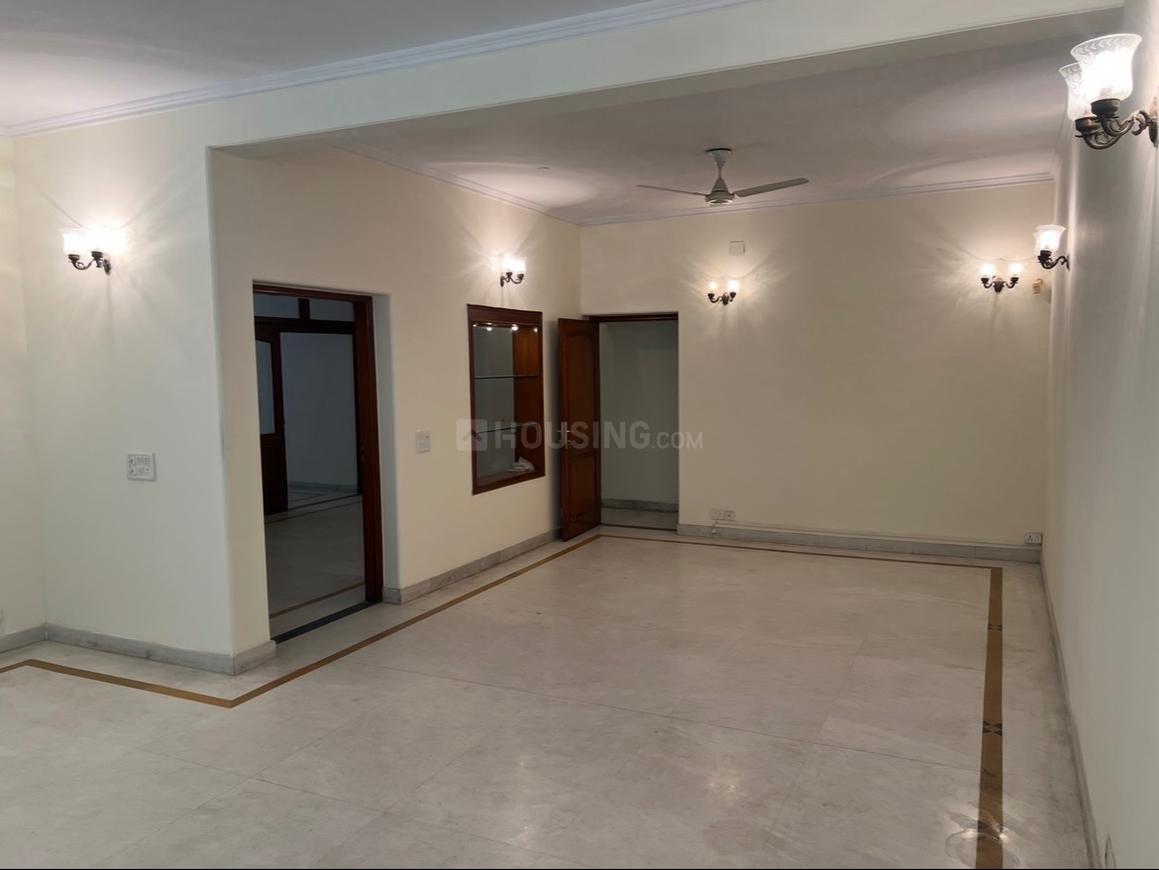 4 BHK for rent in DLF Phase 1, Gurugram — semi-furnished — 4200 sq.ft — DLF City Phase 1