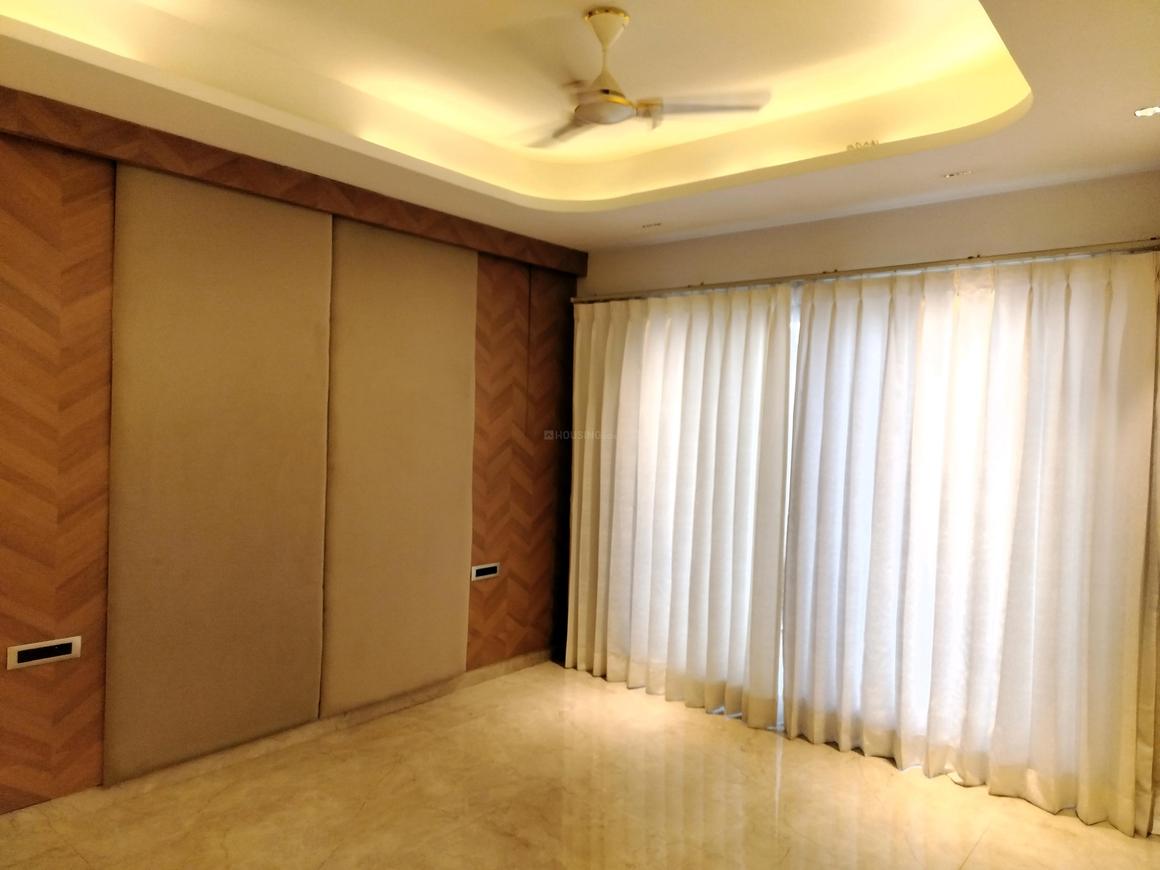 4 BHK for rent in DLF Phase 3, Gurugram — semi-furnished — 4500 sq.ft — DLF Independent Floors At Dlf City Phase III