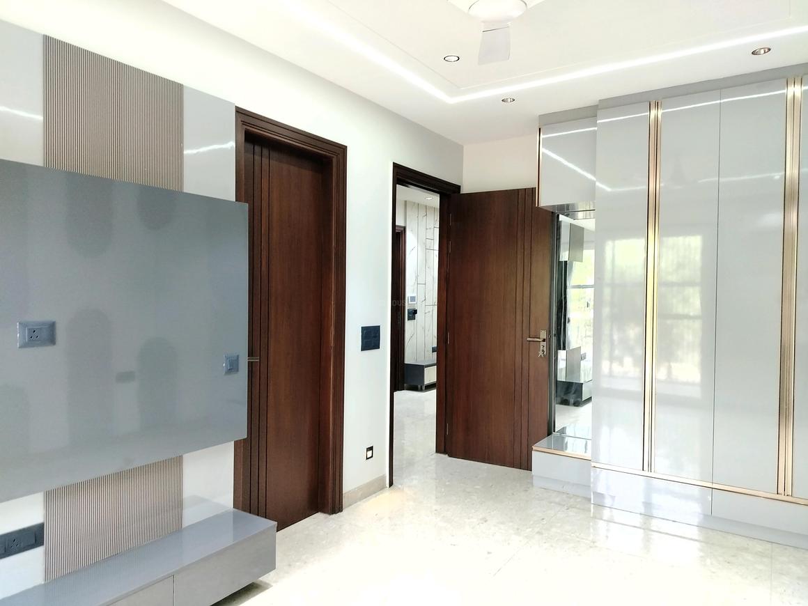 4 BHK for rent in DLF Phase 3, Gurugram — semi-furnished — 3628 sq.ft