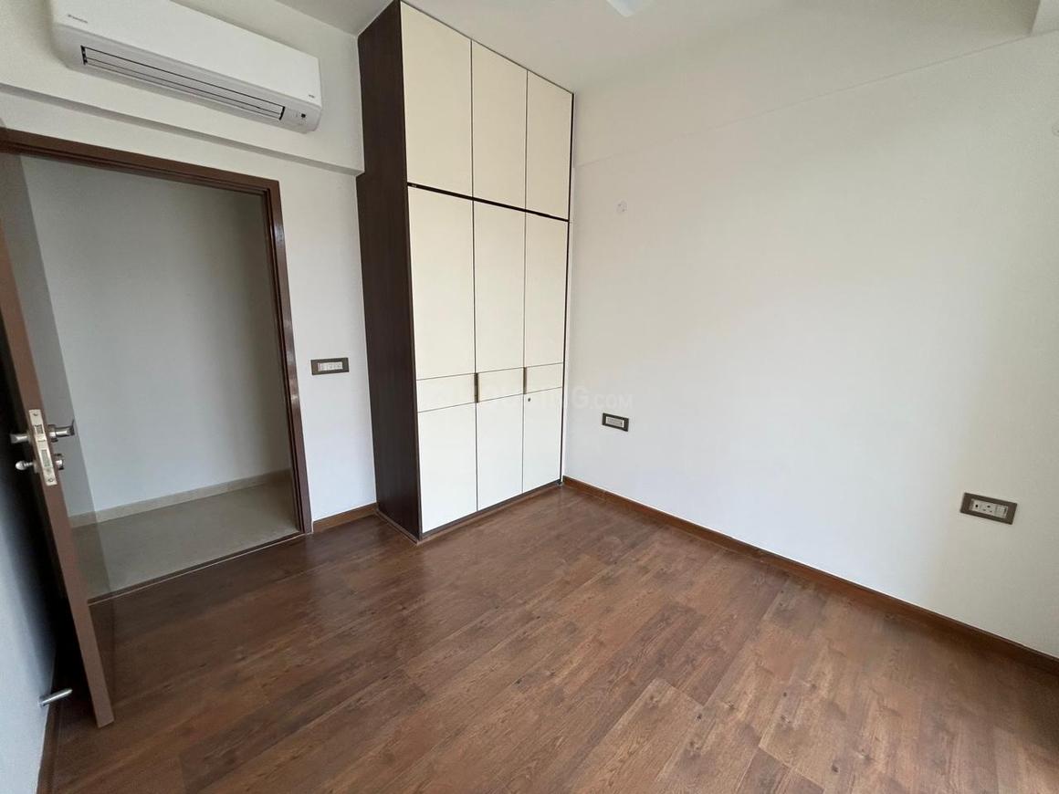 4 BHK for rent in DLF Phase 3, Gurugram — semi-furnished — 2853 sq.ft