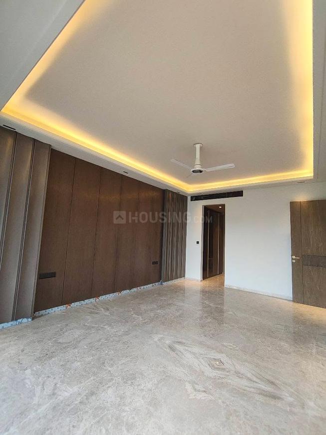 4 BHK for rent in DLF Phase 3, Gurugram — semi-furnished — 3600 sq.ft
