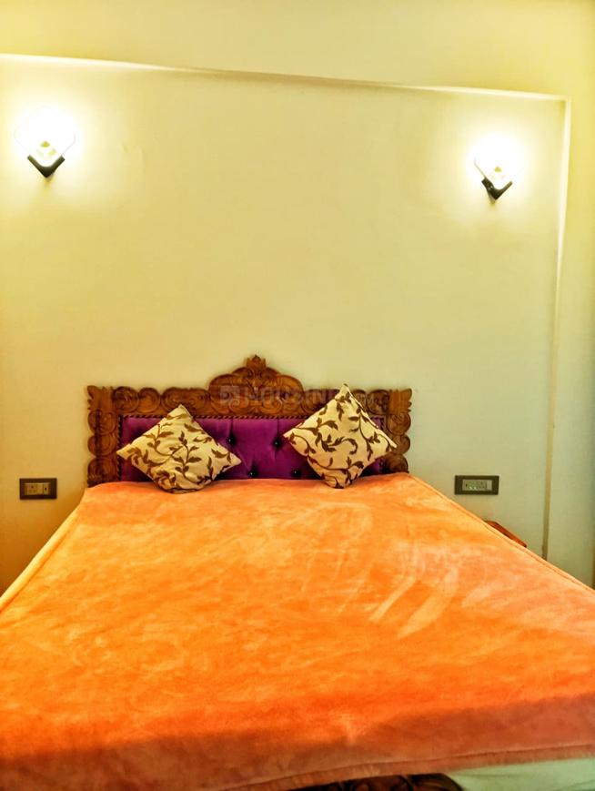 4 BHK for rent in DLF Phase 3, Gurugram — semi-furnished — 1896 sq.ft