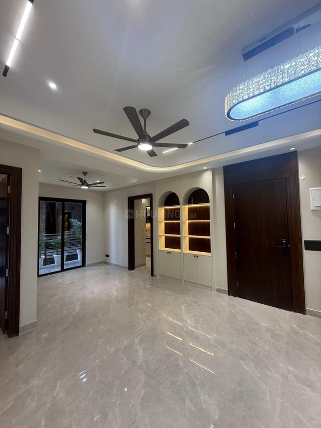 4 BHK for rent in DLF Phase 3, Gurugram — semi-furnished — 4500 sq.ft — DLF Independent Floors At DLF City Phase I And III