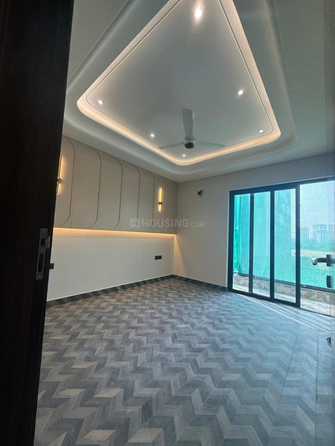 4 BHK for rent in DLF Phase 3, Gurugram — semi-furnished — 4500 sq.ft — DLF Independent Floors At Dlf City Phase III