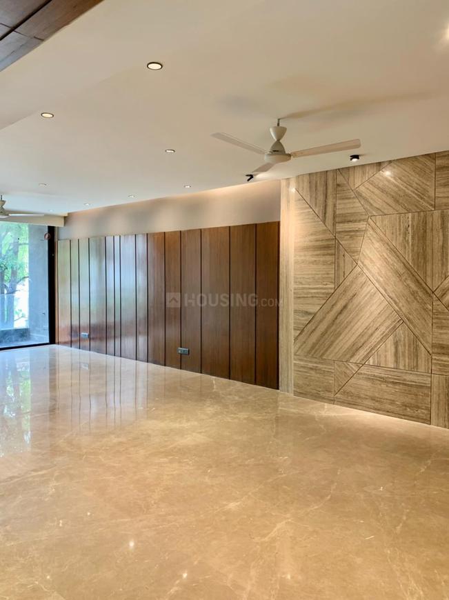 4 BHK for rent in DLF Phase 4, Gurugram — semi-furnished — 2430 sq.ft