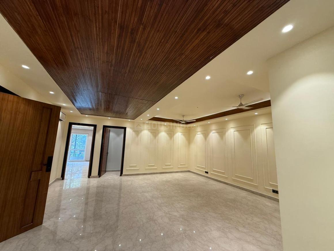 4 BHK for rent in DLF Phase 4, Gurugram — semi-furnished — 3300 sq.ft