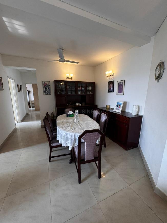 4 BHK for rent in DLF Phase 4, Gurugram — semi-furnished — 1701 sq.ft — DLF Ridgewood Estate