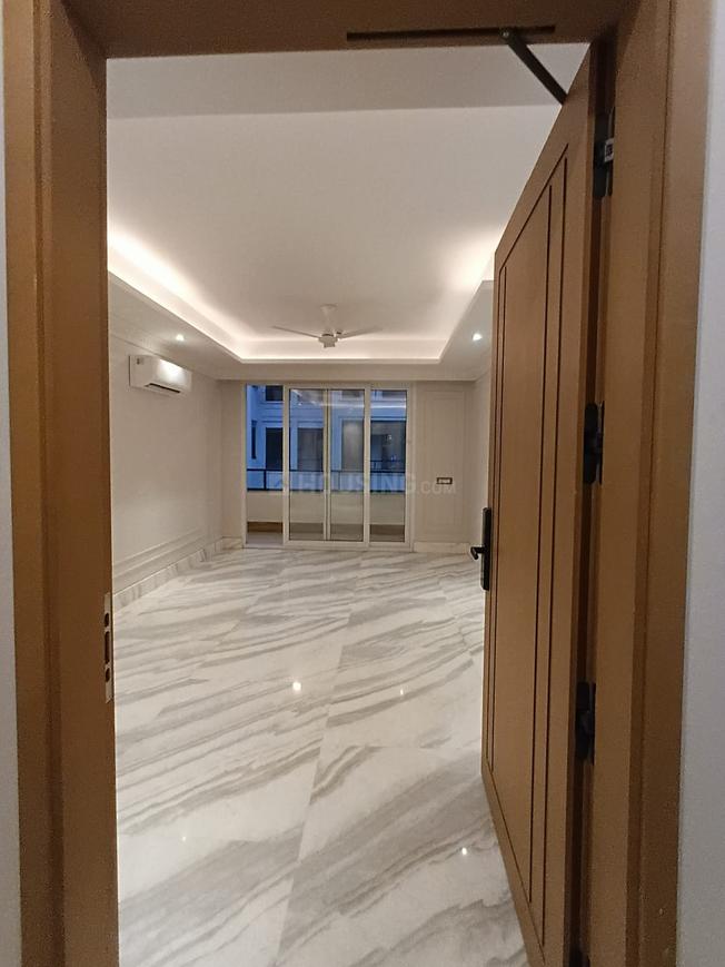 4 BHK for rent in DLF Phase 5, Gurugram — semi-furnished — 2700 sq.ft — DLF The Grove