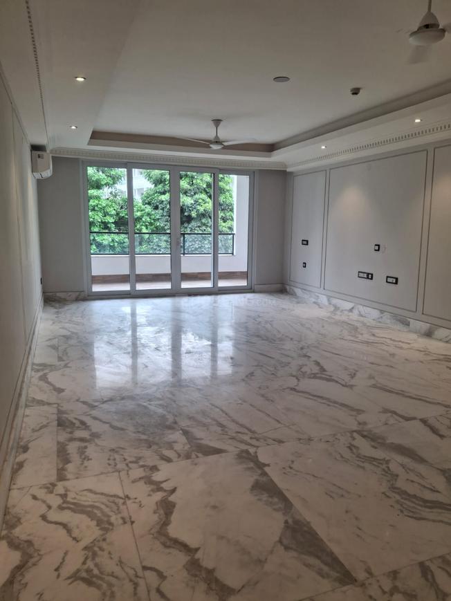 4 BHK for rent in DLF Phase 5, Gurugram — semi-furnished — 2430 sq.ft — DLF The Grove