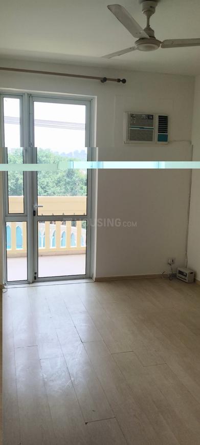 4 BHK for rent in DLF Phase 5, Gurugram — semi-furnished — 2047 sq.ft