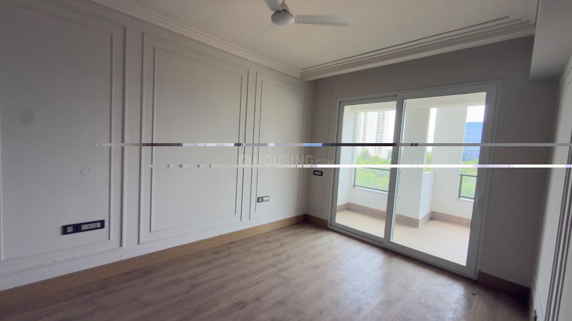 4 BHK for rent in DLF Phase 5, Gurugram — semi-furnished — 2400 sq.ft — DLF The Grove