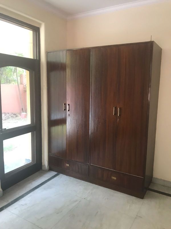 4 BHK for rent in Dlf Phase I, Gurugram — unfurnished — 300 sq.ft