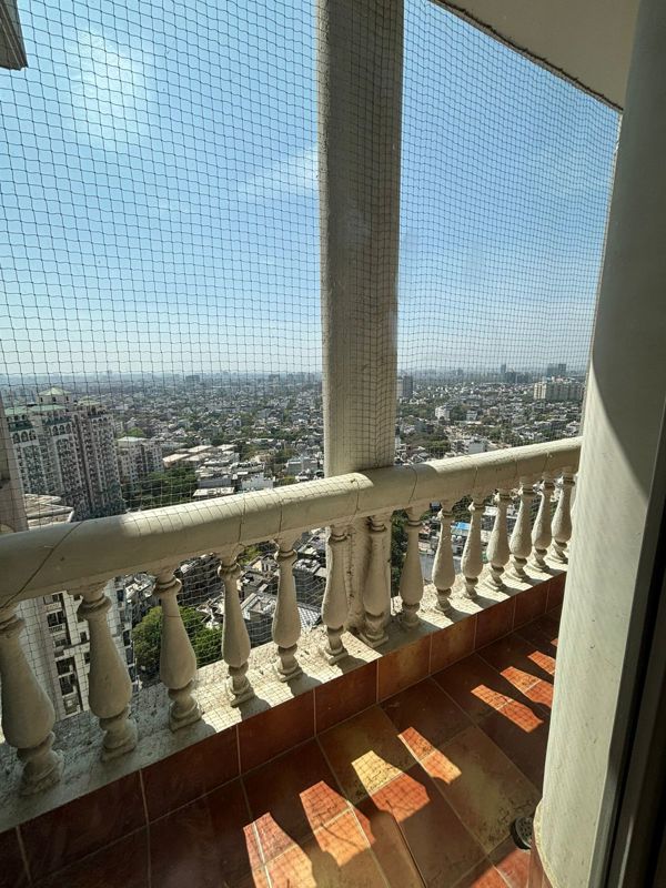 4 BHK for rent in Dlf Phase V, Gurugram — semi-furnished — 1150 sq.ft — DLF The Pinnacle