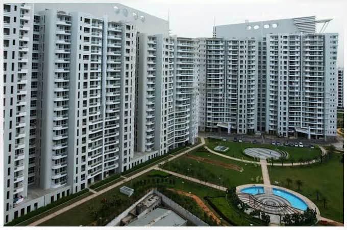 4 BHK for rent in Dlf Phase V, Gurugram — semi-furnished — 2610 sq.ft — DLF The Icon