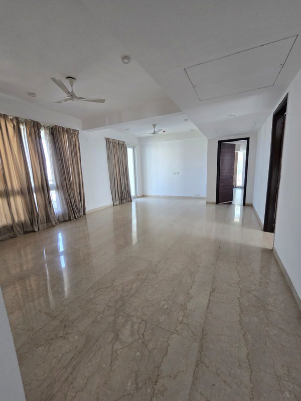 4 BHK for rent in Gurgaon Faridabad Road, Gurugram — semi-furnished — 5800 sq.ft — Krrish Provence Estate
