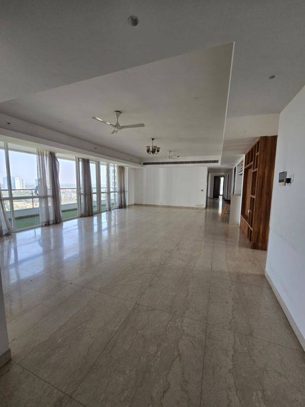 4 BHK for rent in Gurgaon Faridabad Road, Gurugram — semi-furnished — 5800 sq.ft — Krrish Provence Estate
