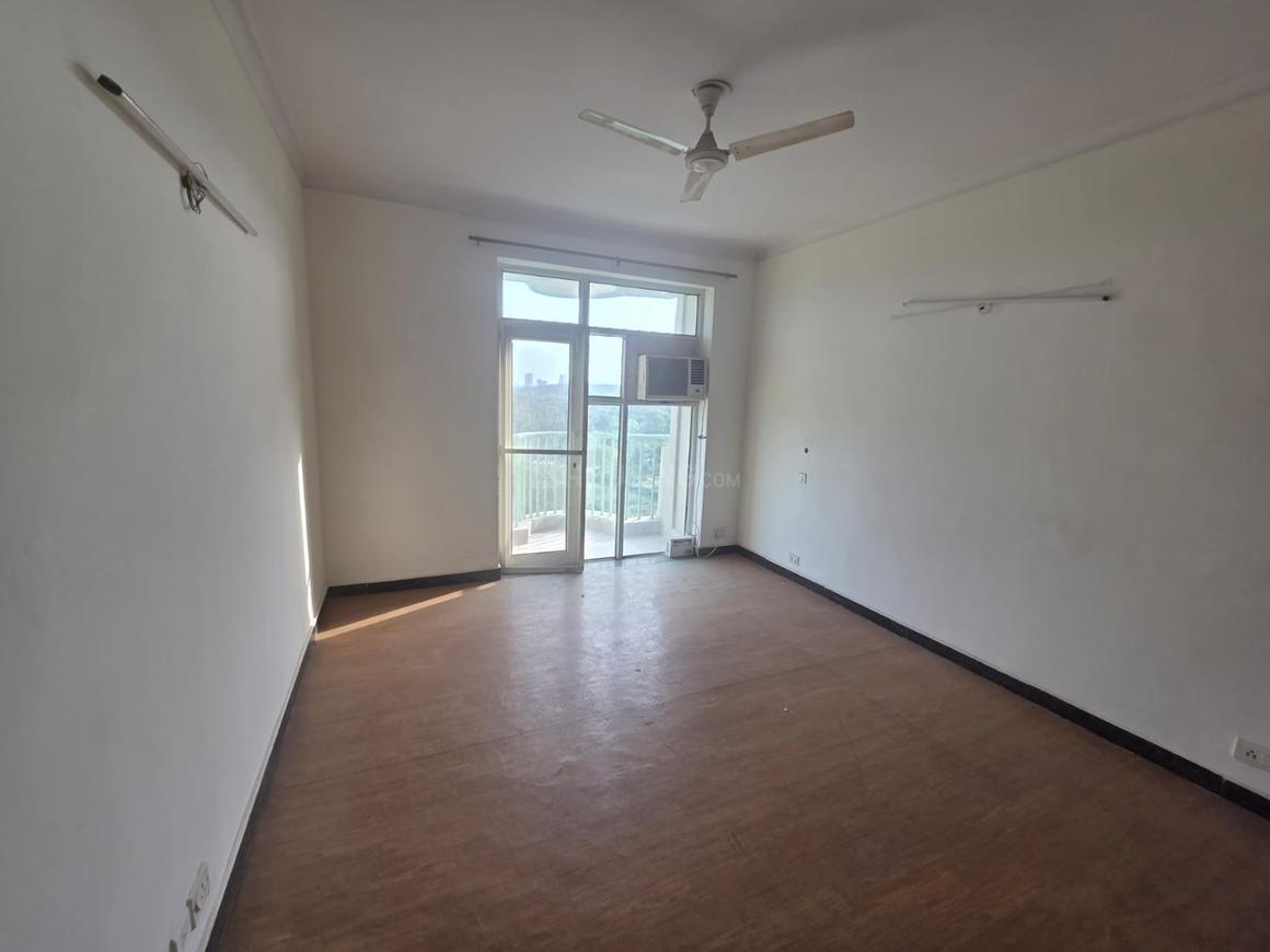 4 BHK for rent in Gwal Pahari, Gurugram — semi-furnished — 2300 sq.ft — Ansal Valley View Estate