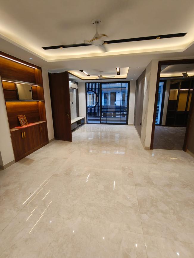 4 BHK for rent in Kadarpur, Gurugram — semi-furnished — 2100 sq.ft — Laburnum Victory Floors