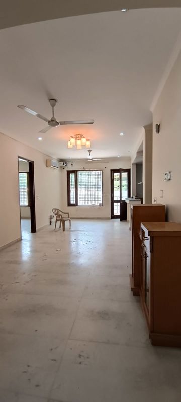 4 BHK for rent in Malibu Town, Gurugram — semi-furnished — 418 sq.ft