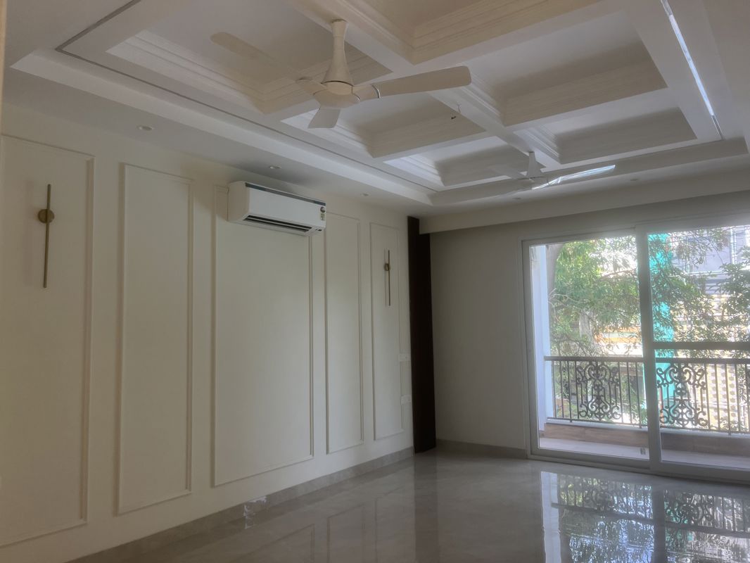 4 BHK for rent in Malibu Town, Gurugram — semi-furnished — 365 sq.ft
