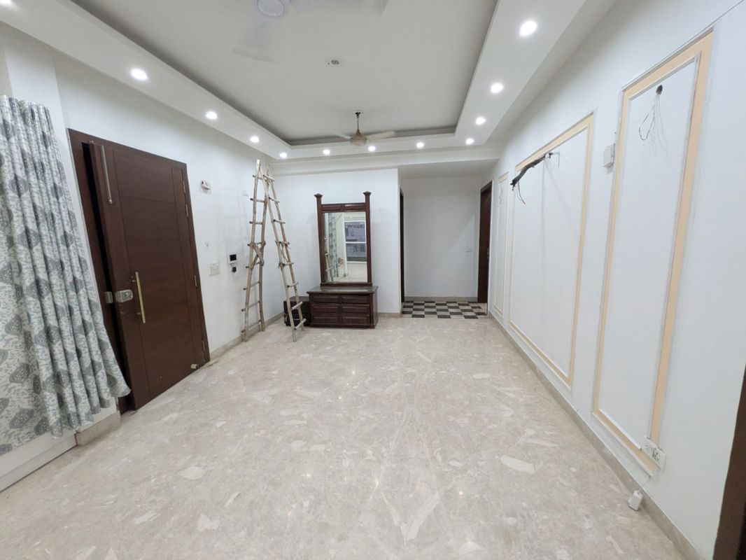 4 BHK for rent in New Palam Vihar Phase 2, Gurugram — furnished — 300 sq.ft