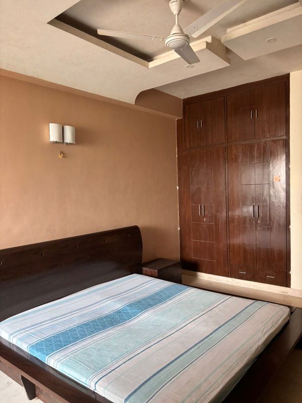 4 BHK for rent in Palam Vihar, Gurugram — furnished — 3000 sq.ft — Ansal Plaza Gurgaon
