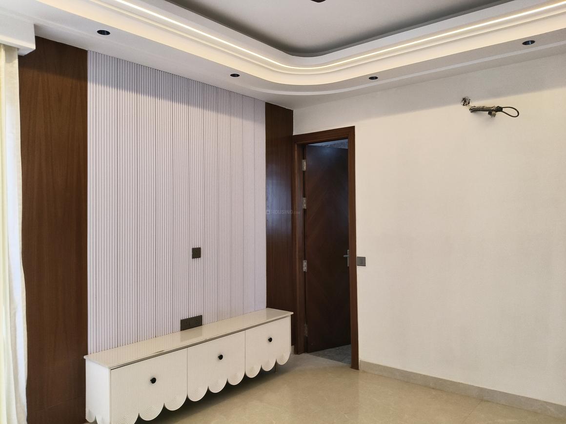 4 BHK for rent in Palam Vihar, Gurugram — semi-furnished — 2800 sq.ft