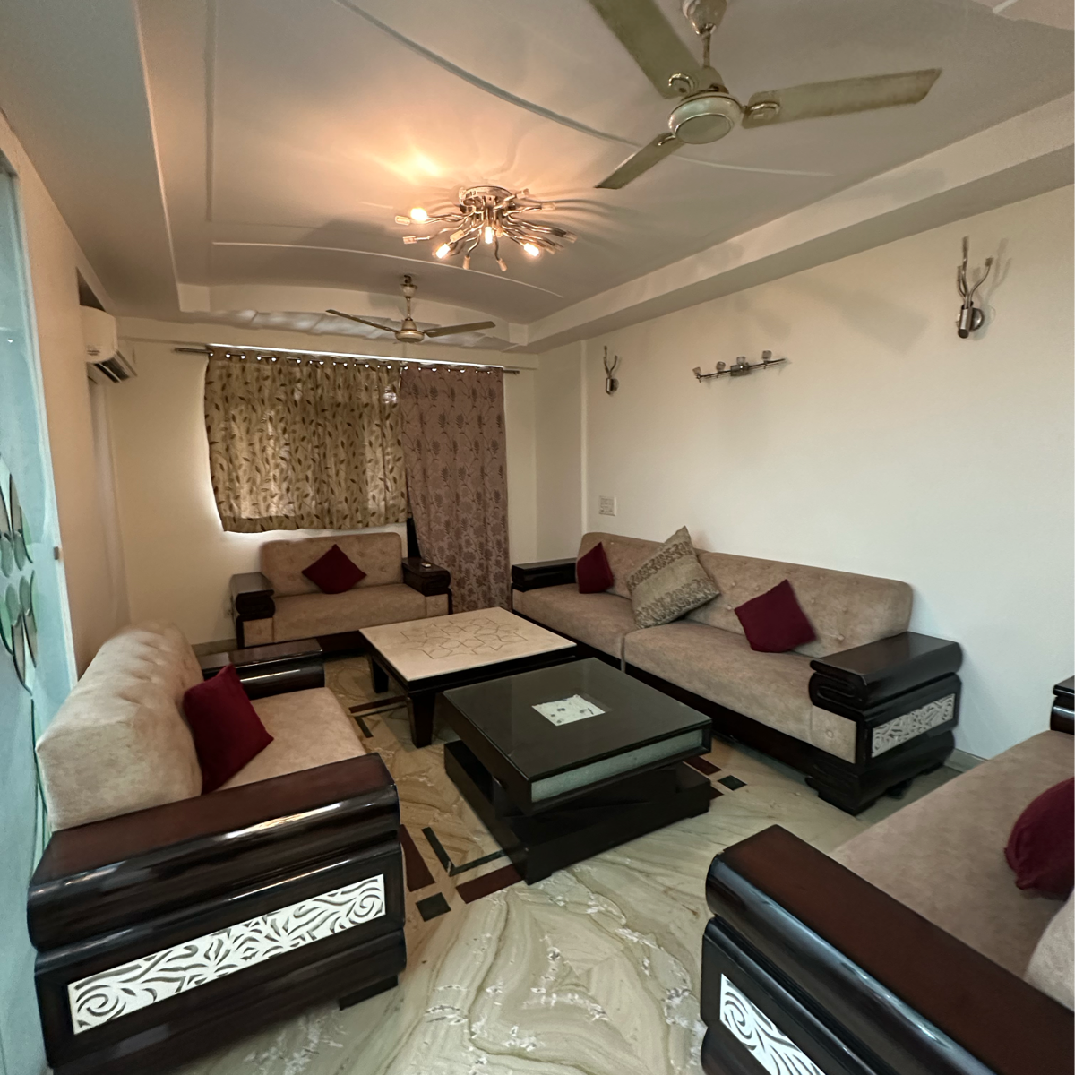 4 BHK for rent in Sarswati Kunj ii, Gurugram — furnished — 3100 sq.ft — Anand Niketan CGHS
