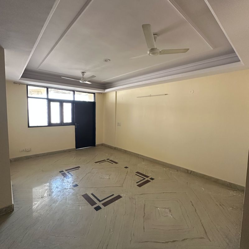 4 BHK for rent in Sarswati Kunj ii, Gurugram — semi-furnished — 3100 sq.ft — Anand Niketan CGHS