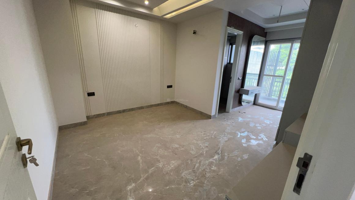 4 BHK for rent in Sector 10, Gurugram — semi-furnished — 3100 sq.ft