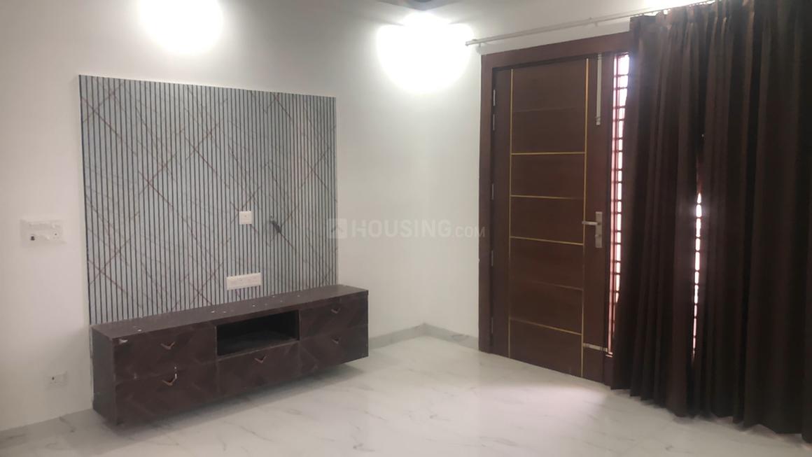 4 BHK for rent in Sector 10, Gurugram — semi-furnished — 3100 sq.ft