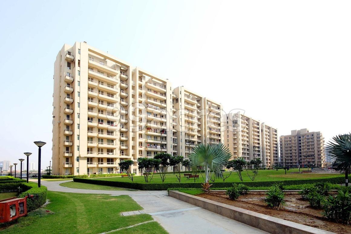 4 BHK for rent in Sector 103, Gurugram — semi-furnished — 2875 sq.ft — Indiabulls Centrum Park