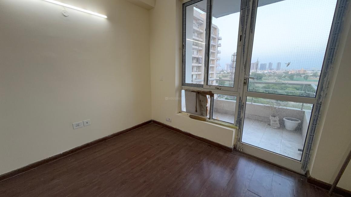 4 BHK for rent in Sector 103, Gurugram — semi-furnished — 2675 sq.ft — Indiabulls Centrum Park