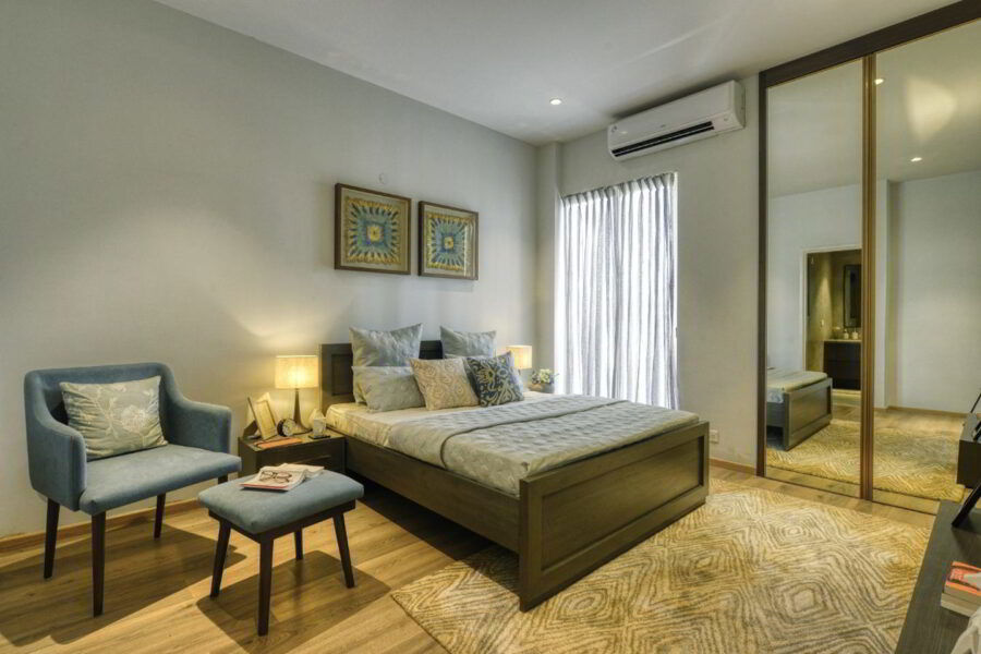 4 BHK for rent in Sector 106, Gurugram — semi-furnished — 2720 sq.ft — Godrej Meridien