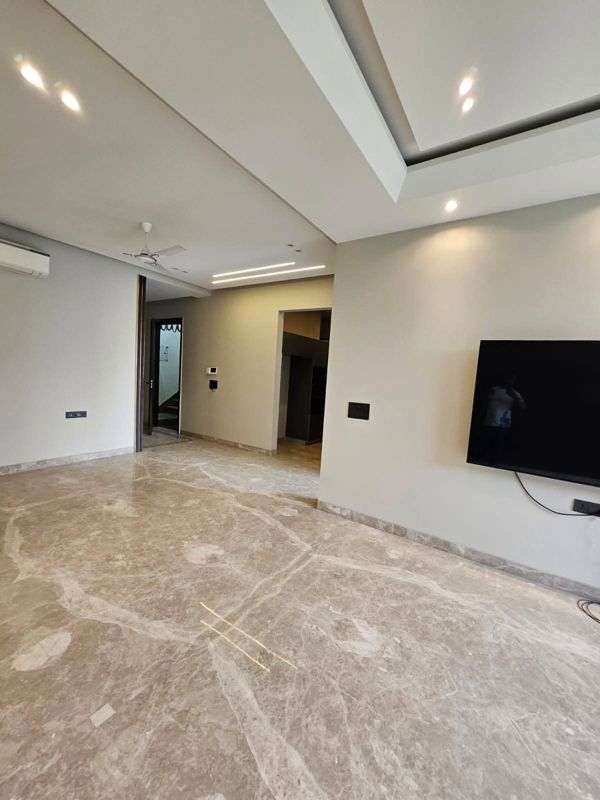 4 BHK for rent in Sector 106, Gurugram — semi-furnished — 2749 sq.ft — Godrej Meridien