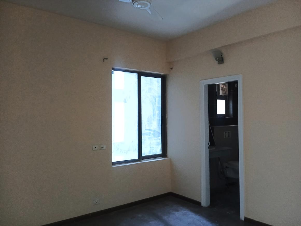 4 BHK for rent in Sector 106, Gurugram — semi-furnished — 1900 sq.ft — Paras Dews