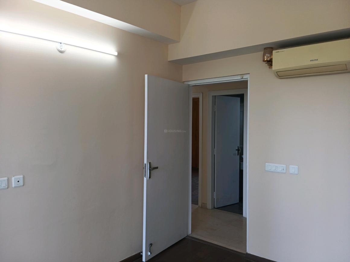 4 BHK for rent in Sector 106, Gurugram — semi-furnished — 2350 sq.ft — Paras Dews