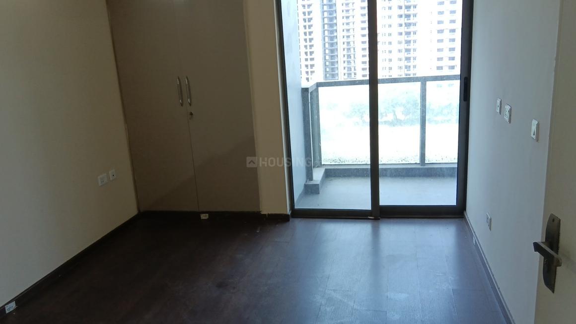 4 BHK for rent in Sector 106, Gurugram — semi-furnished — 1850 sq.ft — Paras Dews