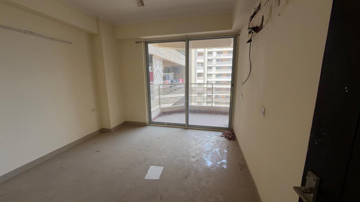 4 BHK for rent in Sector 109, Gurugram — semi-furnished — 2770 sq.ft — Solutrean Caladium