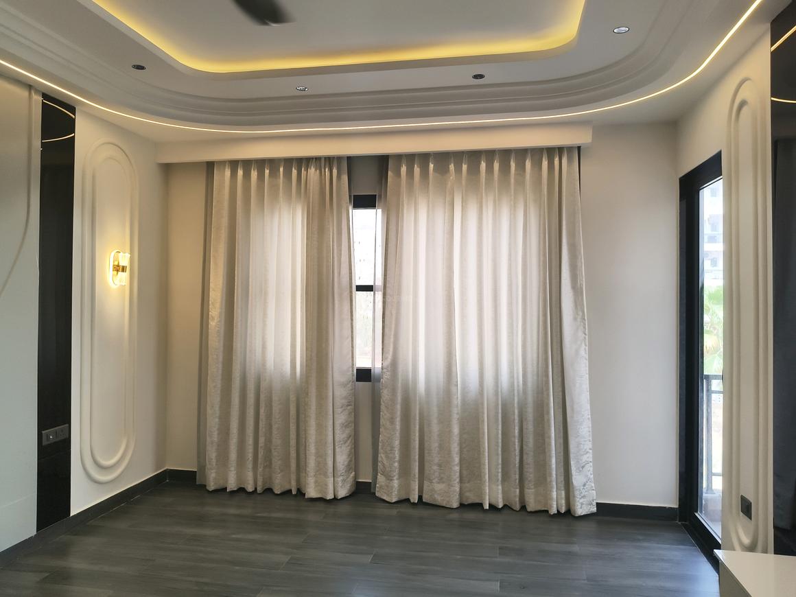 4 BHK for rent in Sector 15, Gurugram — semi-furnished — 3000 sq.ft