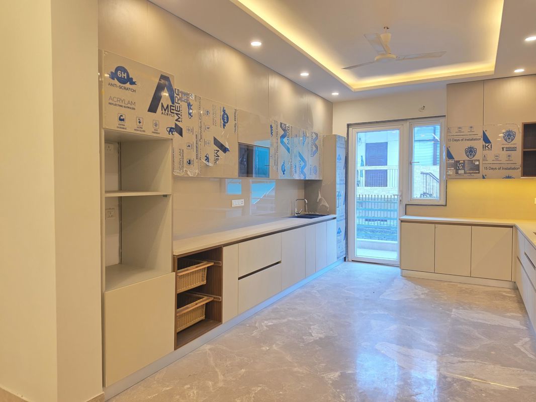 4 BHK for rent in Sector 21, Gurugram — semi-furnished — 2200 sq.ft