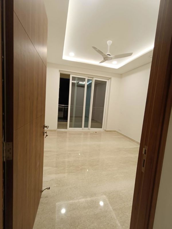 4 BHK for rent in Sector 21, Gurugram — semi-furnished — 2600 sq.ft